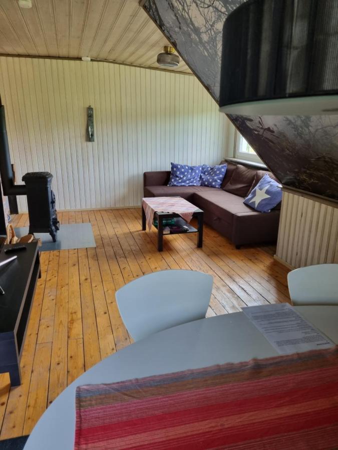 Appartement Laegenhet Pa Haestgard à Ljungbyhed Extérieur photo