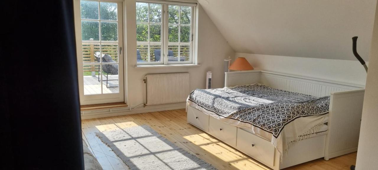 Appartement Laegenhet Pa Haestgard à Ljungbyhed Extérieur photo